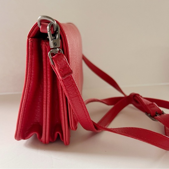 EUC Matt & Nat Crossbody Red ❤️ Purse Bag Cardholder - Picture 3 of 10
